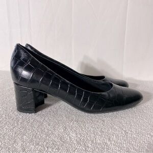 Evolve Black Croc Embossed Leather Pointed Toe Chunky Heels 7